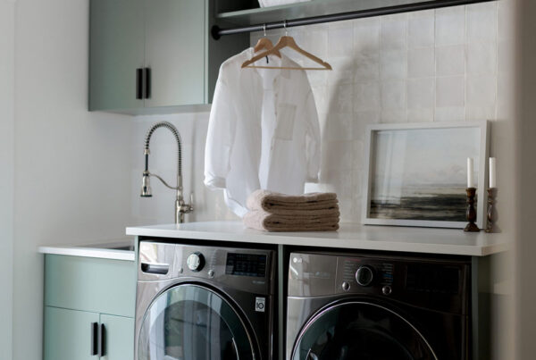 golden-blvd-laundry-room-3
